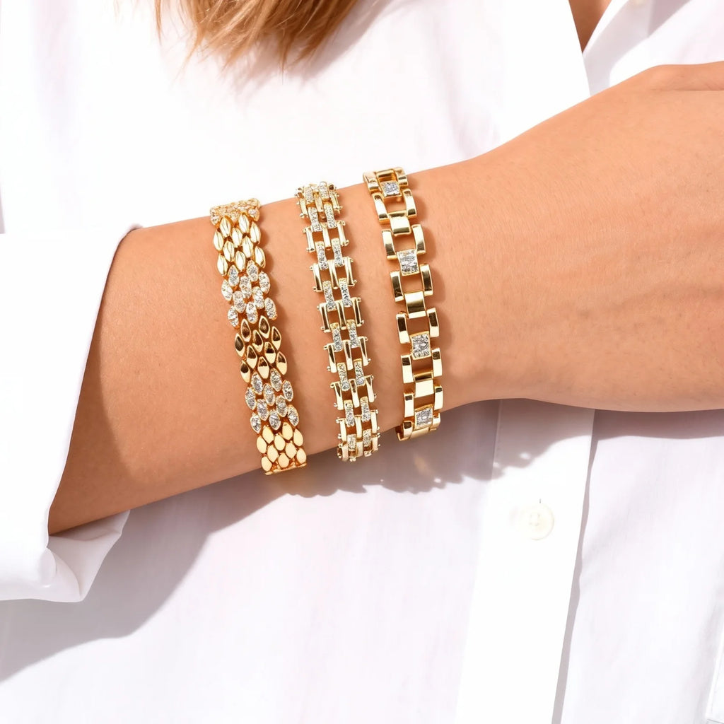 Brazalete Lujo Mujer con Zirconia Cúbica – Pulsera Apilable de Metal Chapado en Oro